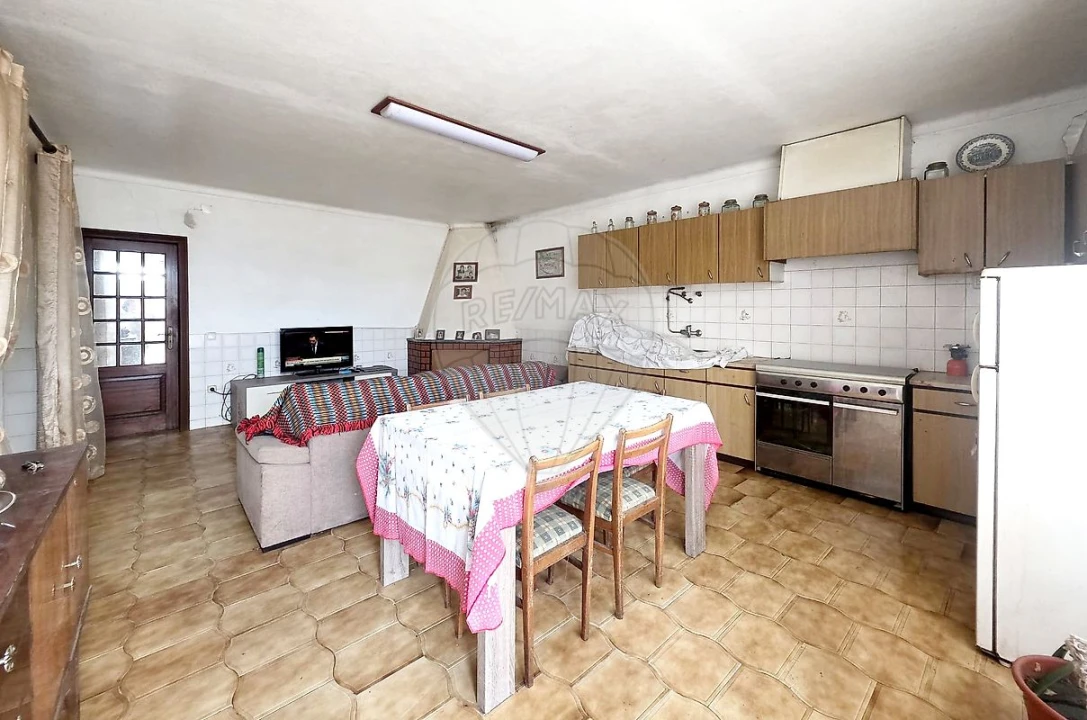 Moradia T2 para Venda em Alcanede Foto 5