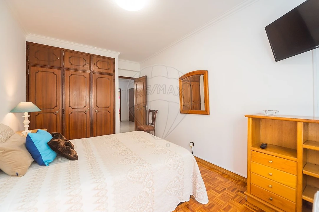 Apartamento T2 para Venda em Venteira Foto 19