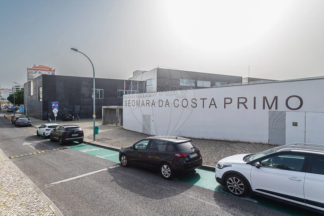 Apartamento T2 para Venda em Venteira Foto 37