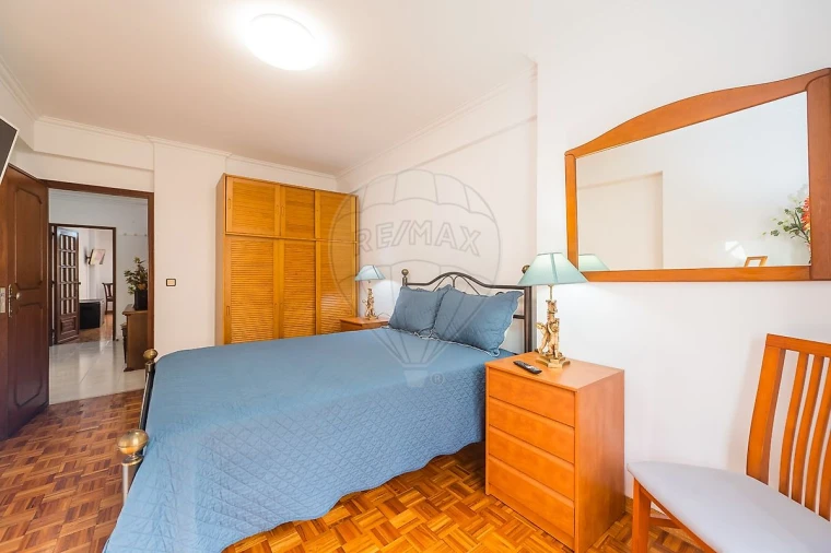 Apartamento T2 para Venda em Venteira Foto 9