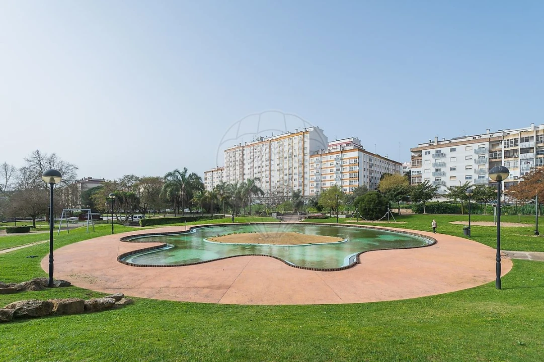 Apartamento T2 para Venda em Venteira Foto 36