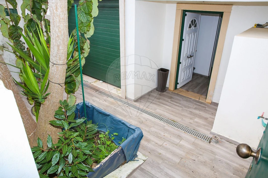 Moradia T3 para Venda em Azambuja Foto 14