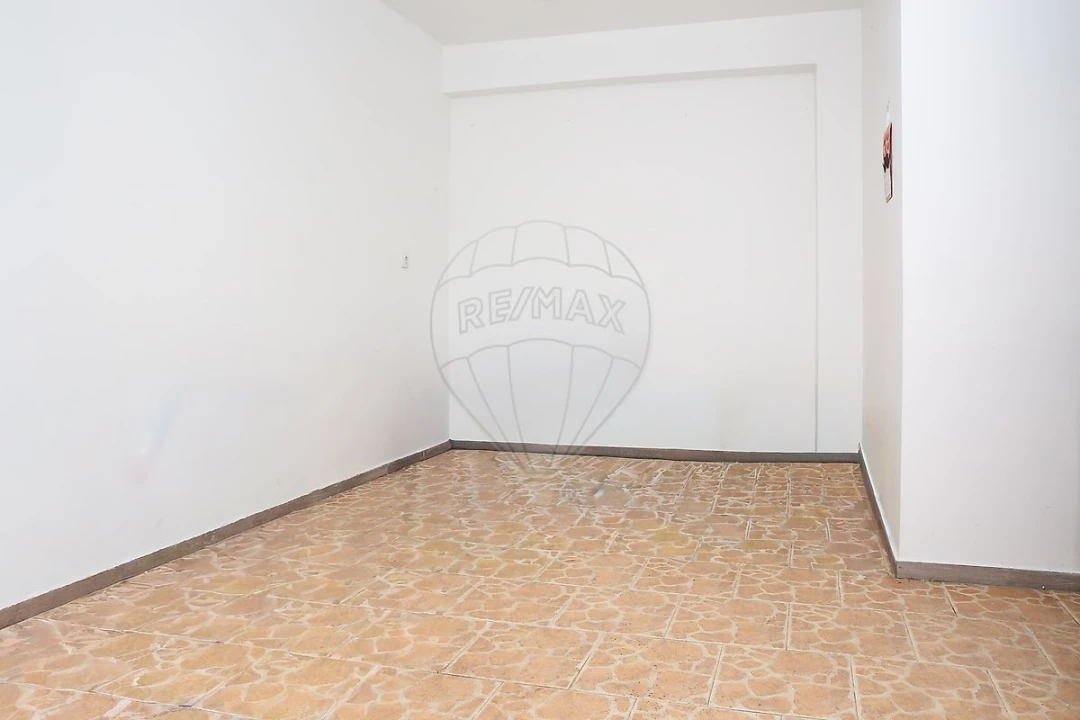 Moradia T3 para Venda em Azambuja Foto 11