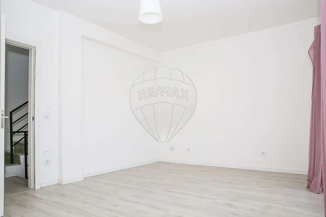 Moradia T3 para Venda em Azambuja Foto 25