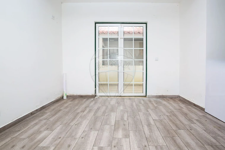 Moradia T3 para Venda em Azambuja Foto 9