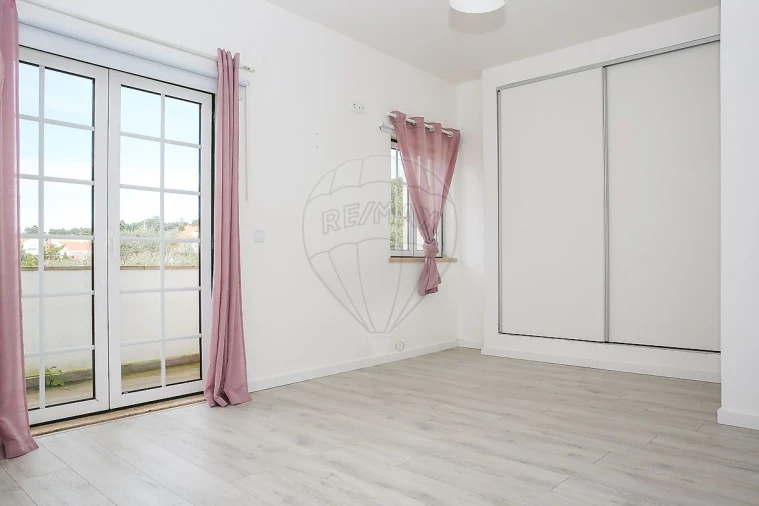 Moradia T3 para Venda em Azambuja Foto 21