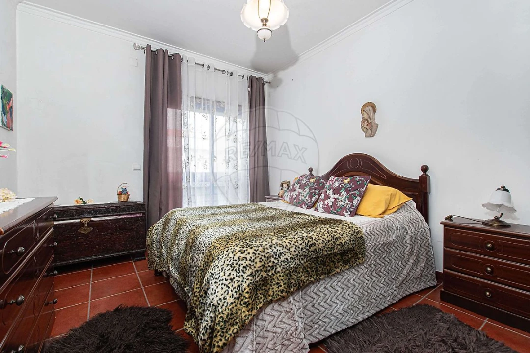 Apartamento T2 para Venda em Aveiras de Cima Foto 4