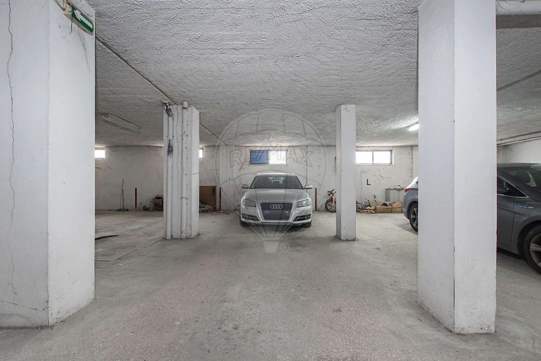 Apartamento T2 para Venda em Aveiras de Cima Foto 21