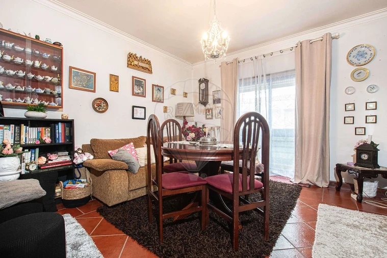 Apartamento T2 para Venda em Aveiras de Cima Foto 16