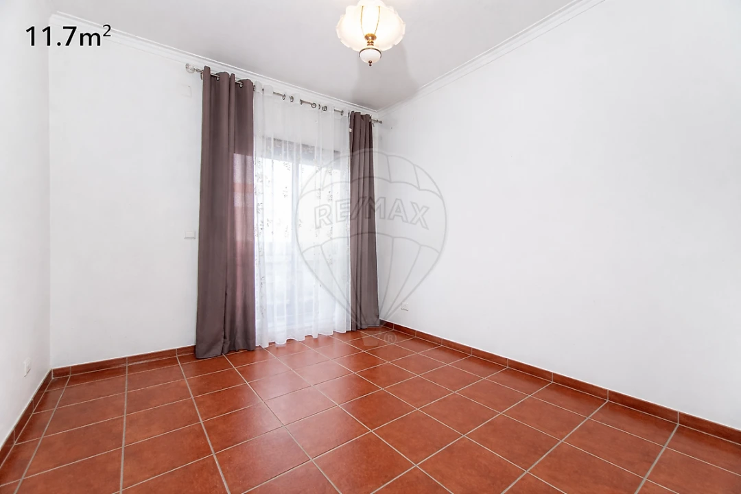 Apartamento T2 para Venda em Aveiras de Cima Foto 6
