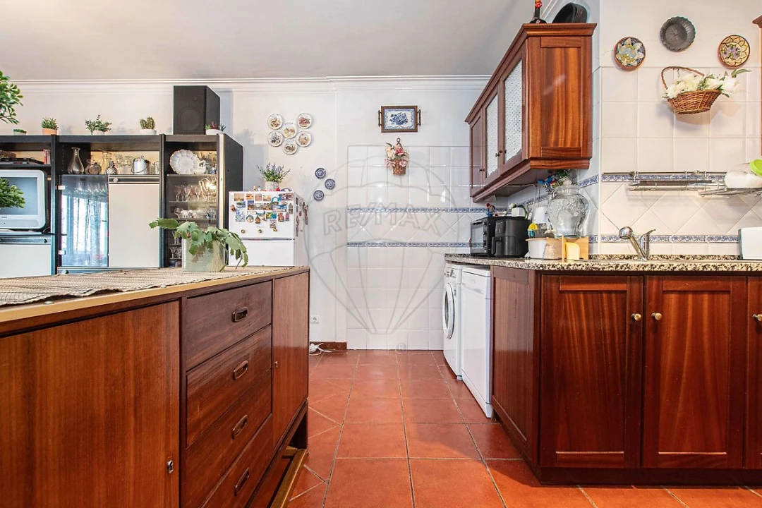 Apartamento T2 para Venda em Aveiras de Cima Foto 12