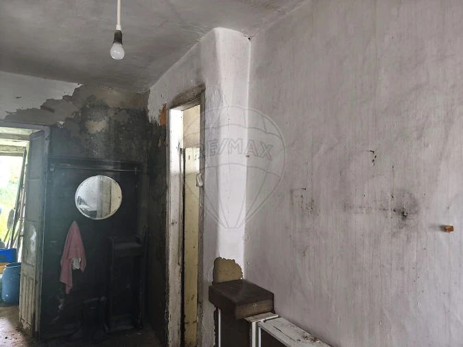 Moradia T4 para Venda em Rio Maior Foto 6