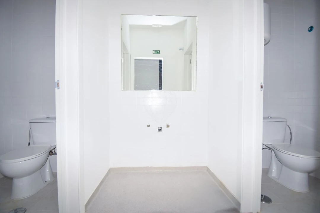 Loja para Arrendamento em São Domingos de Rana Foto 6