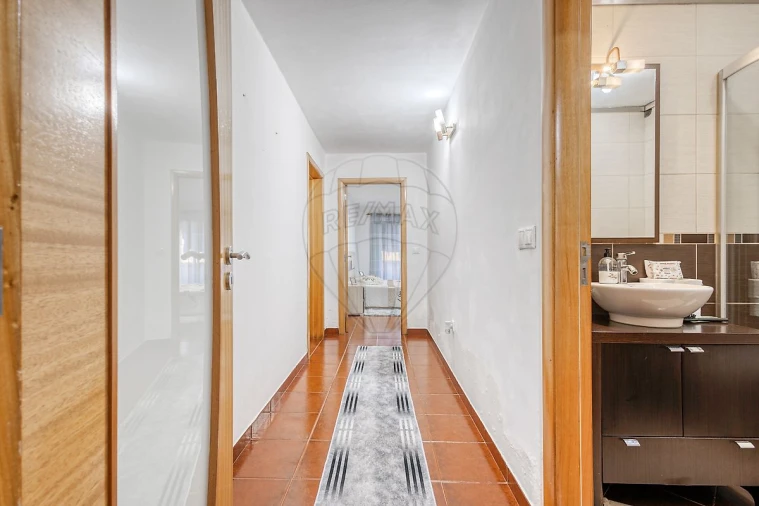 Moradia T4 para Venda em Termas de São Vicente Foto 16