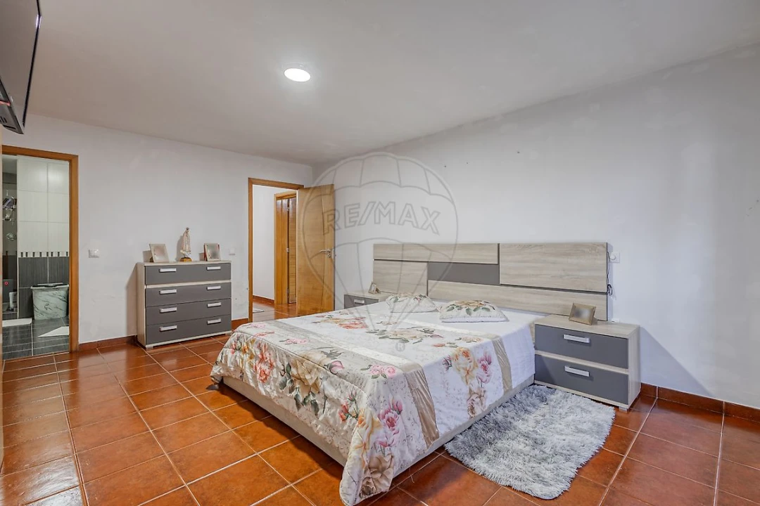 Moradia T4 para Venda em Termas de São Vicente Foto 21