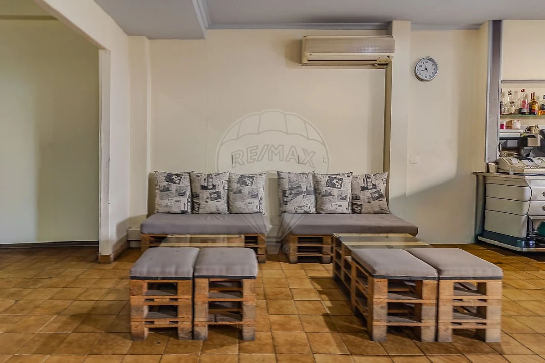 Loja para Arrendamento em Aguas Santas Foto 8