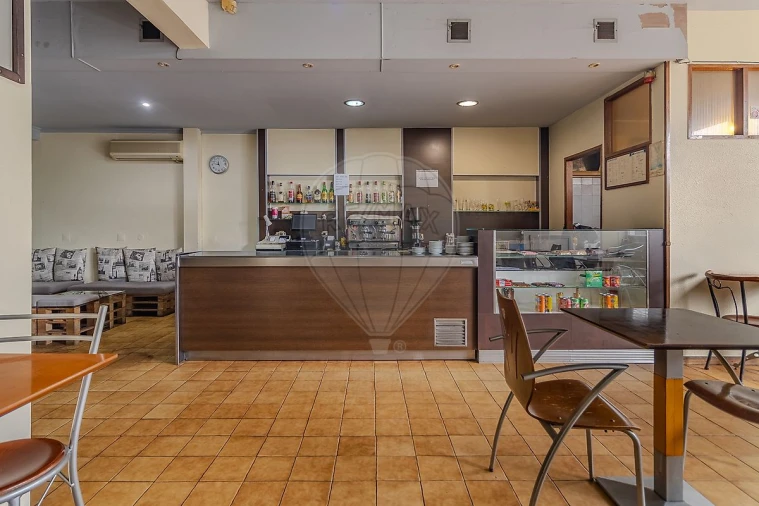 Loja para Arrendamento em Aguas Santas Foto 15