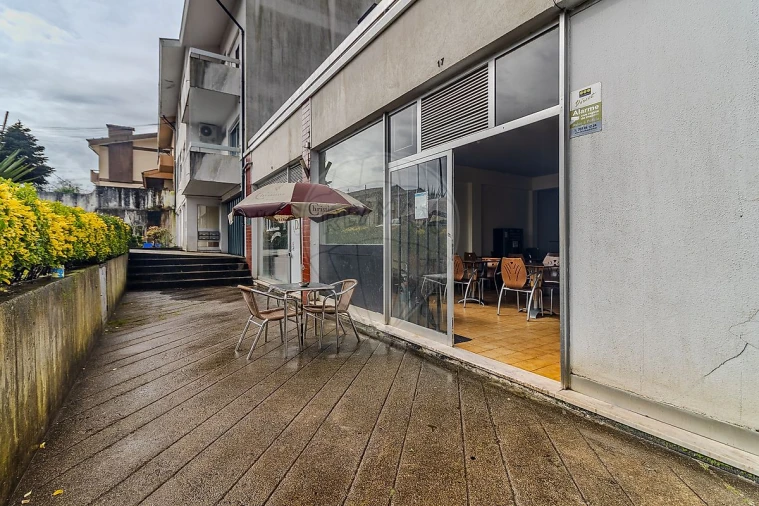 Loja para Arrendamento em Aguas Santas Foto 14