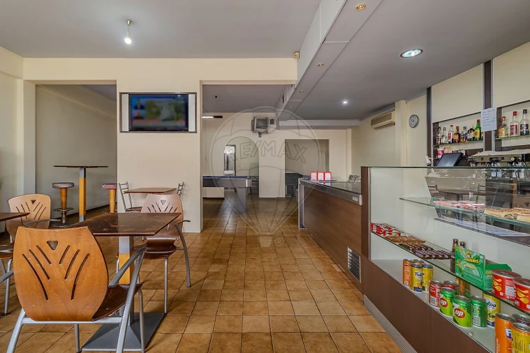 Loja para Arrendamento em Aguas Santas Foto 13