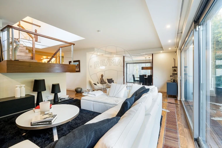 Apartamento T4 para Venda em Cascais e Estoril Foto 2