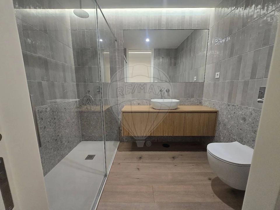 Apartamento T2 para Arrendamento em São Vicente (Braga) Foto 12