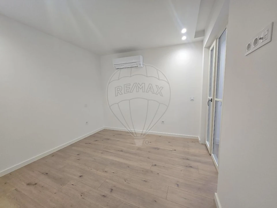Apartamento T2 para Arrendamento em São Vicente (Braga) Foto 7