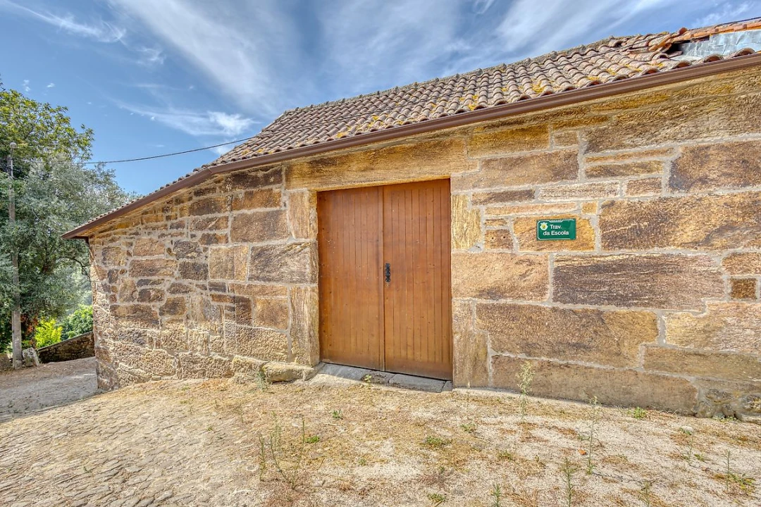 Moradia T4 para Venda em Santa Marinha Foto 25