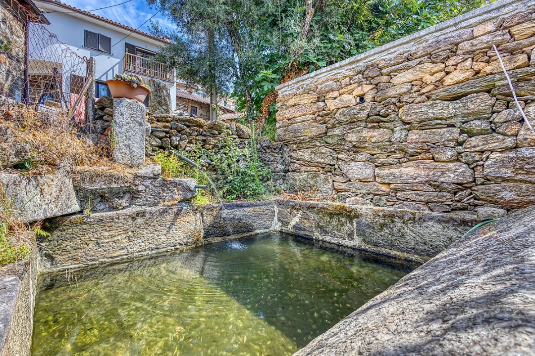 Moradia T4 para Venda em Santa Marinha Foto 31