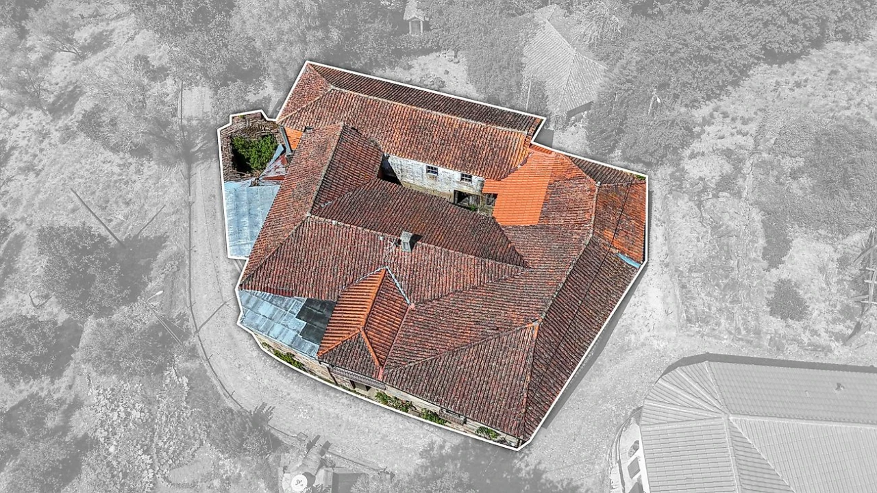 Moradia T4 para Venda em Santa Marinha Foto 3