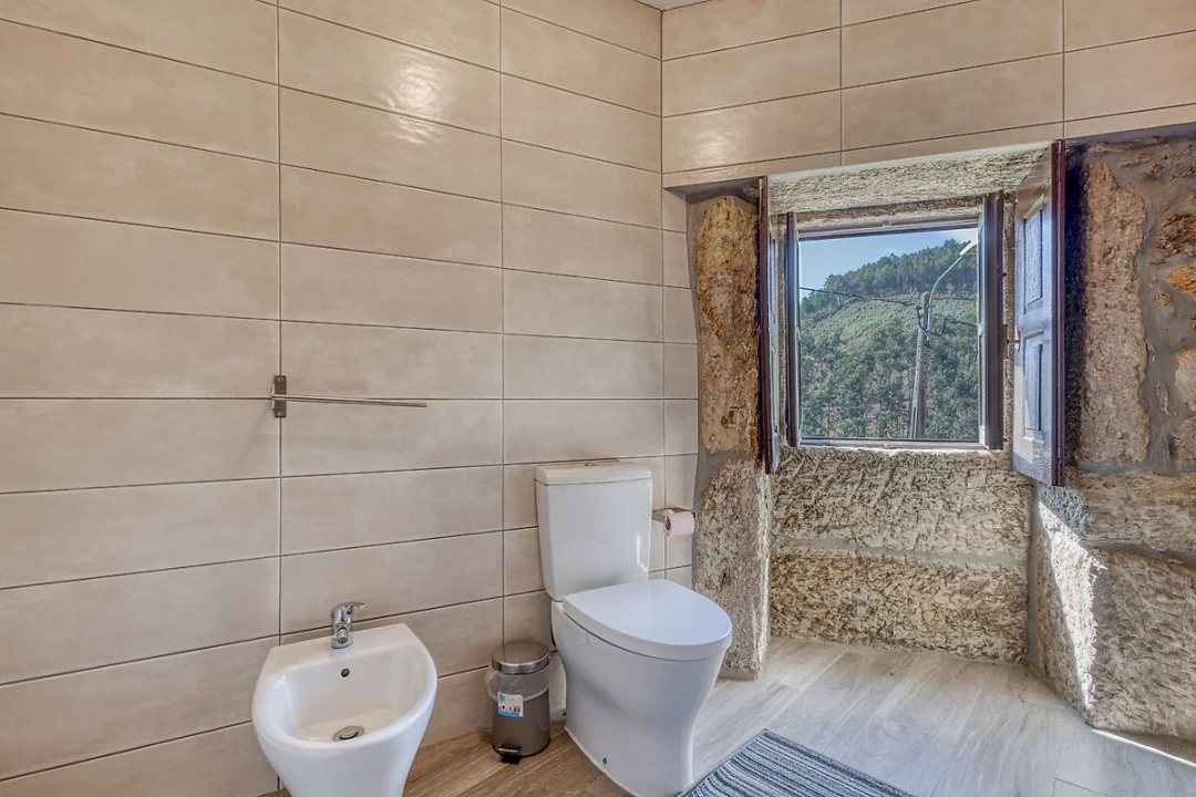 Moradia T4 para Venda em Santa Marinha Foto 18