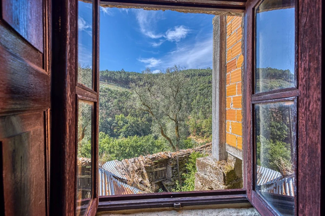 Moradia T4 para Venda em Santa Marinha Foto 15