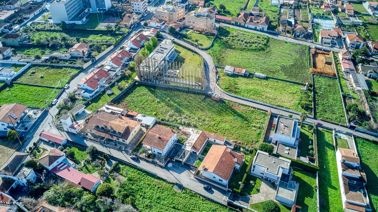 Terreno para Venda em Esmoriz Foto 12