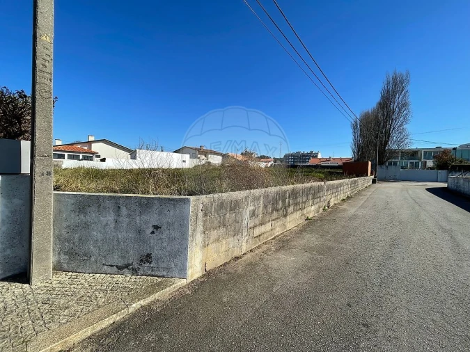 Terreno para Venda em Esmoriz