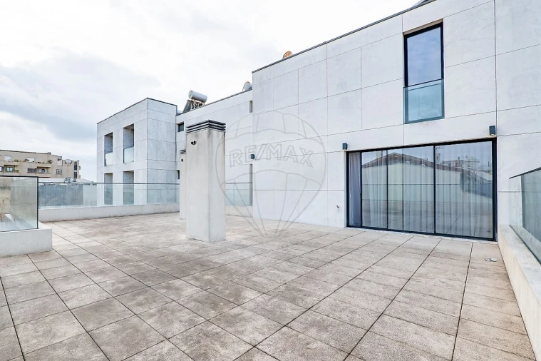 Apartamento T4 para Venda em Espinho Foto 20