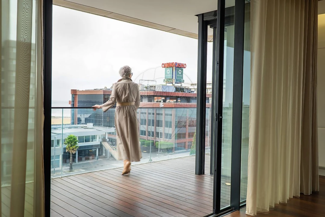 Apartamento T4 para Venda em Espinho Foto 19