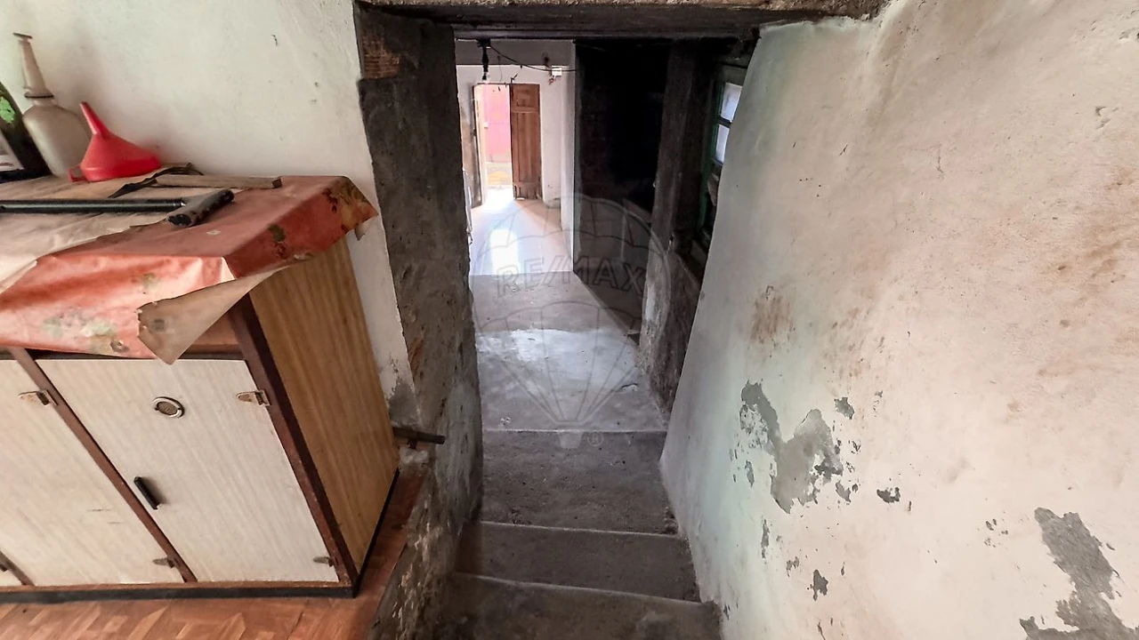 Moradia T2 para Venda em Janeiro de Baixo Foto 9