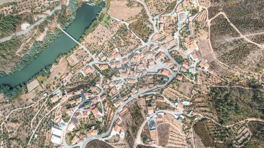 Moradia T2 para Venda em Janeiro de Baixo Foto 3