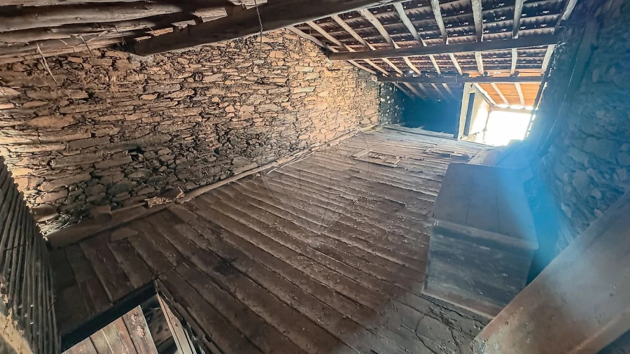 Moradia T2 para Venda em Janeiro de Baixo Foto 6