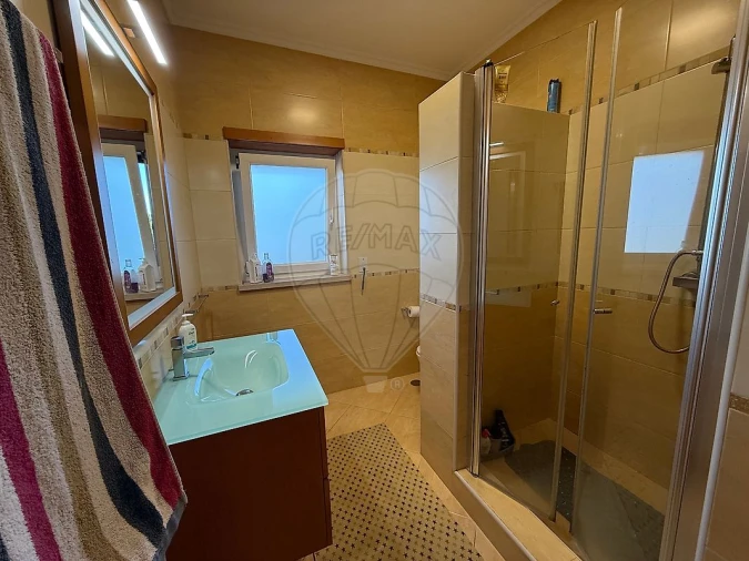 Moradia T4 para Venda em Sertã Foto 23