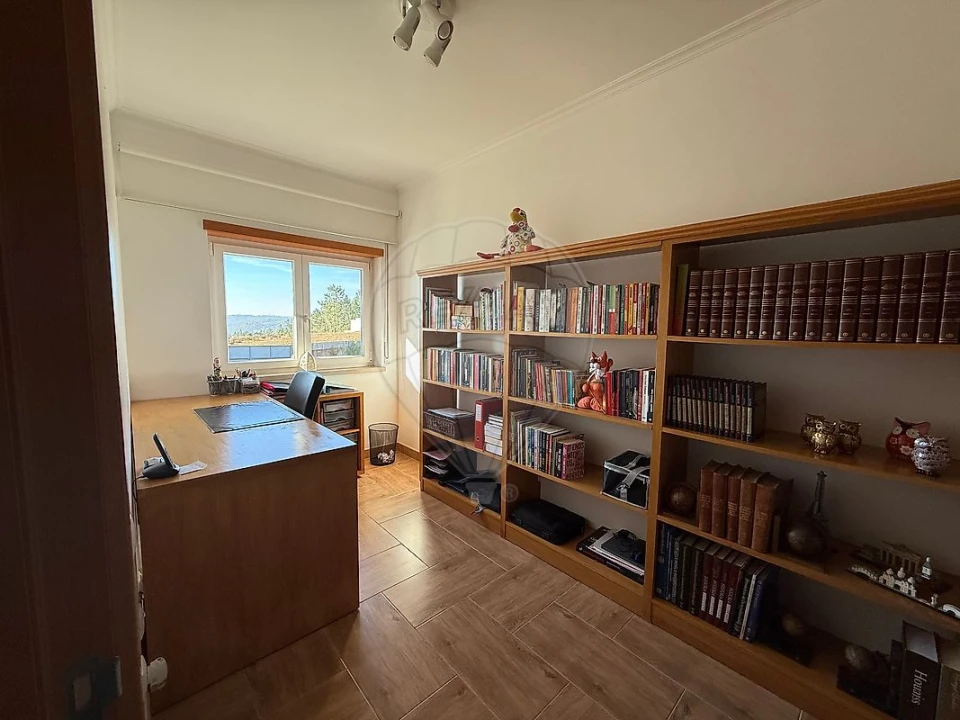 Moradia T4 para Venda em Sertã Foto 14