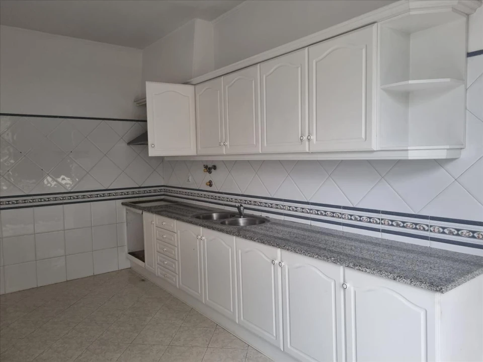 Apartamento T3 para Venda em Marvila, Ribeira Santarém, São Salvador, São Nicolau Foto 4