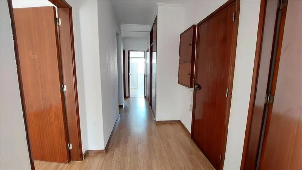 Apartamento T3 para Venda em Agualva e Mira-Sintra Foto 2