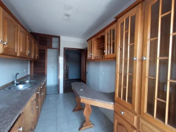 Apartamento T3 para Venda em Fânzeres e São Pedro da Cova