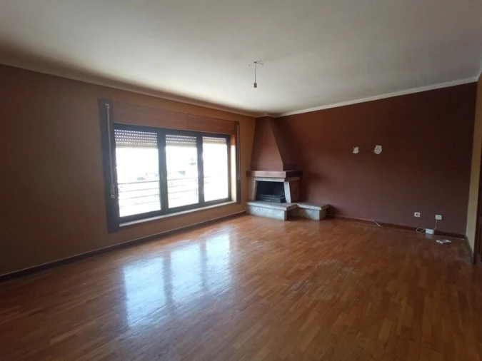Apartamento T3 para Venda em Fânzeres e São Pedro da Cova Foto 5