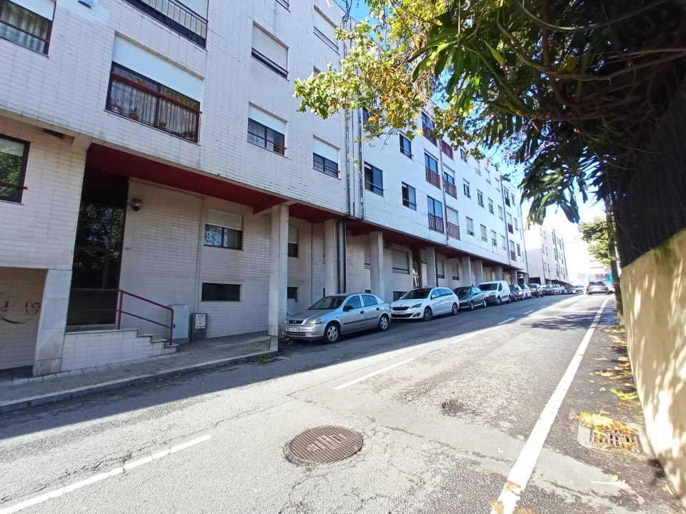 Apartamento T2 para Venda em Rio Tinto Foto 1