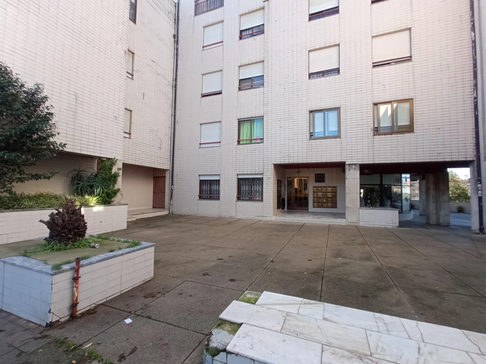 Apartamento T2 para Venda em Rio Tinto Foto 2