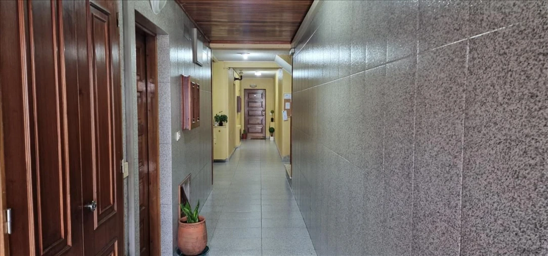 Apartamento T2 para Venda em Rio Tinto Foto 13