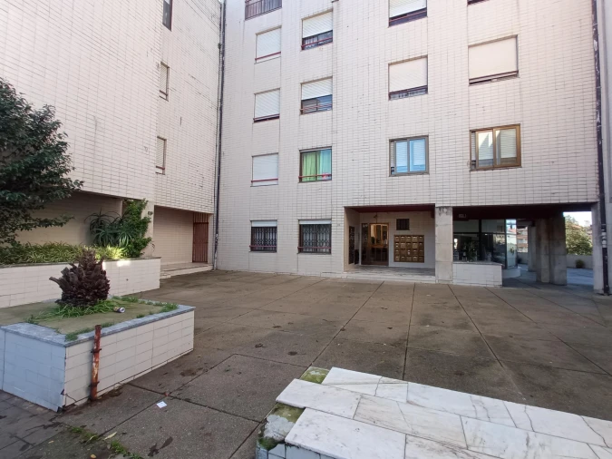 Apartamento T2 para Venda em Rio Tinto Foto 2