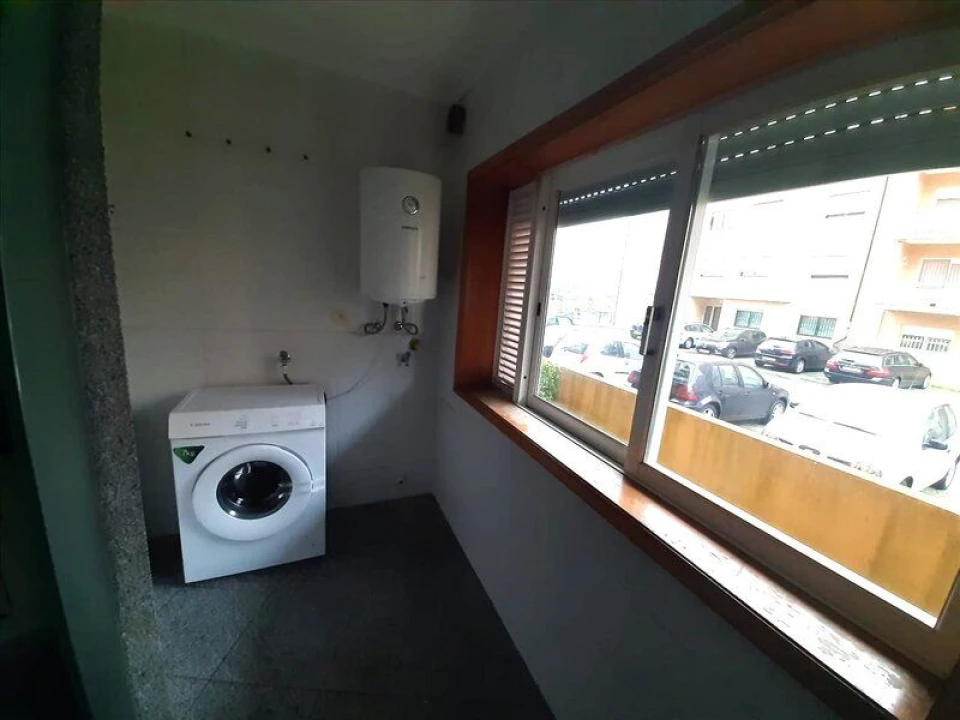 Apartamento T2 para Venda em Rio Tinto Foto 11