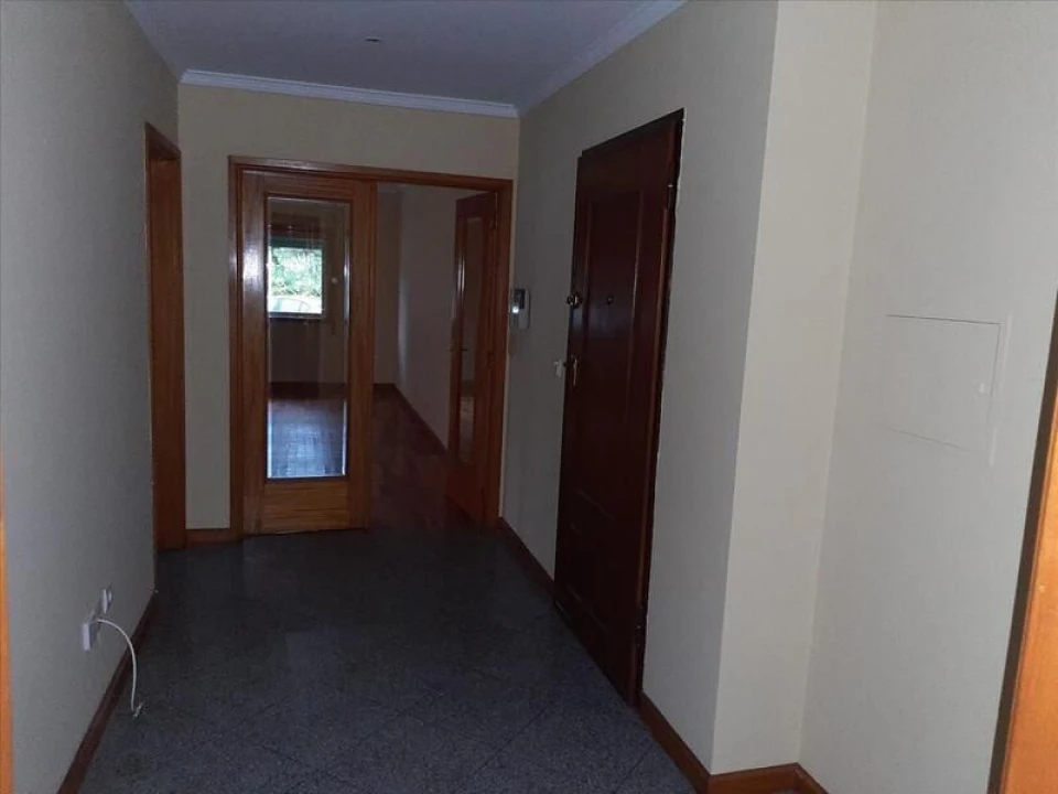 Apartamento T2 para Venda em Rio Tinto Foto 8